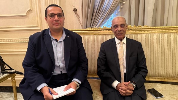 العميد عصام عطا الله مع الزميل محمد إبراهيم