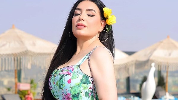 بير صبرى تلفت الانتباه بإطلالة ملفتة