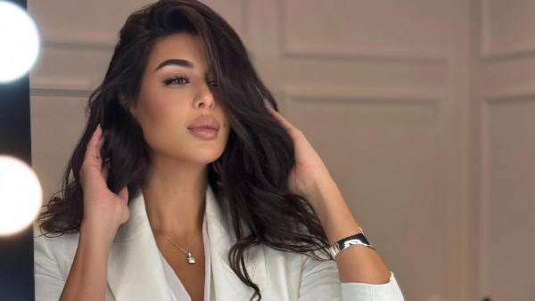 ياسمين صبرى تخطف الانظار بجمالها بإطلالة راقية