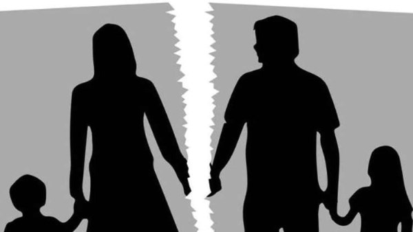 حكم منع الأولاد من صلة رحم أمهم