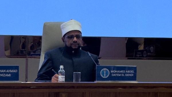 أمين البحوث الإسلاميَّة: نداءات فضيلة الإمام الأكبر العالمية دعوة للحوار الذي يبني ولا يهدم ويعمر ولا يدمر