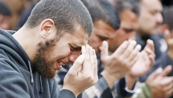ماذا أفعل إذا لم يستجاب دعائي مع كثرة الإلحاح؟