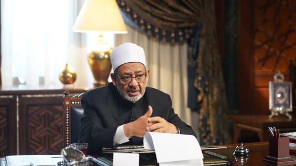 شيخ الأزهر للرئيس السيسي: نقدر موقفكم الثابت لرفض مؤامرات التهجير ومساندة الفلسطينيين