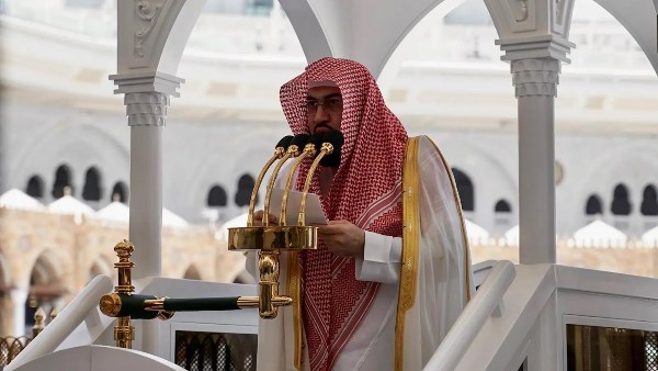 الدكتور بندر بن عبدالعزيز بليلة