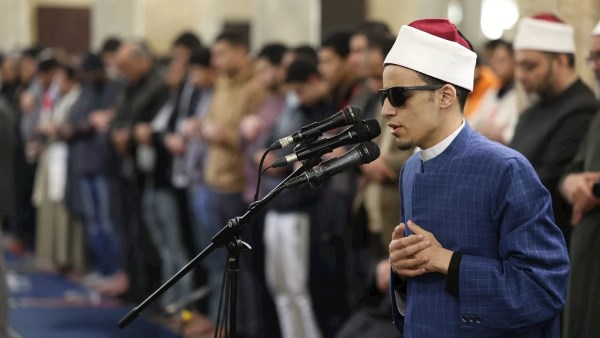 الطالب محمد أحمد حسن أحد الأصوات المشاركة في التسجيل