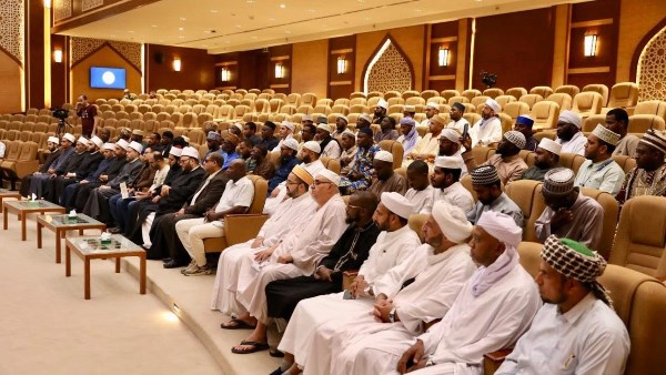 "أكاديمية الأزهر العالمية" تنظم زيارة للأئمة والدعاة الوافدين إلى دار الإفتاء