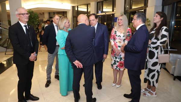 النائب محمد أبو العينين