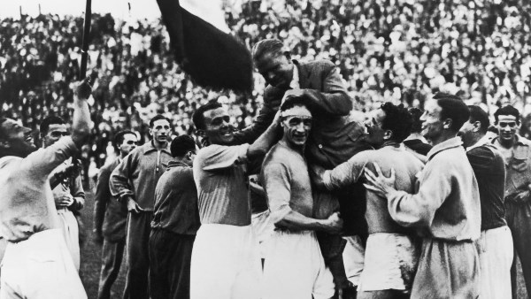 الأجهزة الفنية التي قادت منتخب مصر إلى كأس العالم 3 مرات