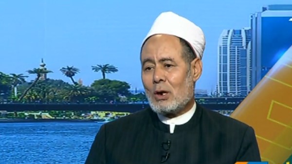 وكيل وزارة الأوقاف السابق يكشف عن هيبة النبي في القلوب ومكانته بين الناس