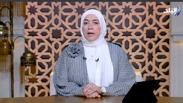 الداعية الإسلامية دينا أبو الخير 