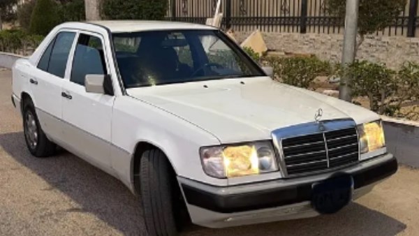 مرسيدس 200 سيدان سعرها 350 ألف جنيه
