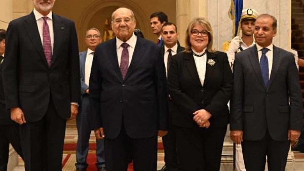 رئيس الشيوخ يستقبل ملك اسبانيا 