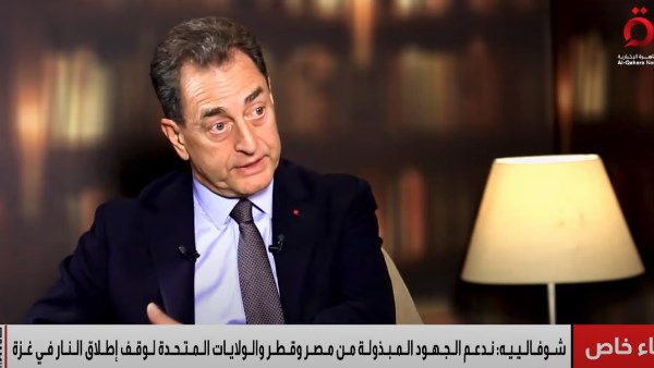  السفير الفرنسي لدى مصر إريك شوفالييه