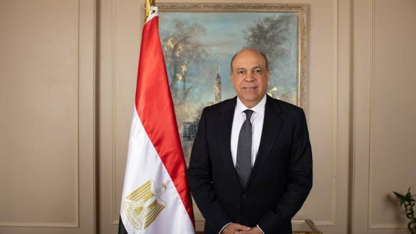 وزير الطيران المدني 