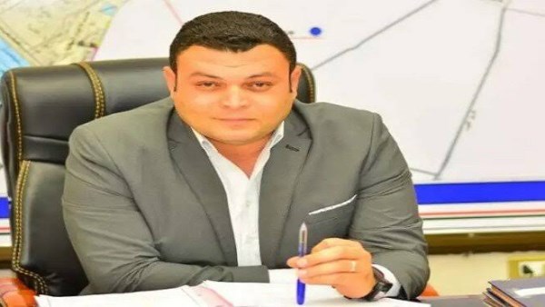 وزير الإسكان 