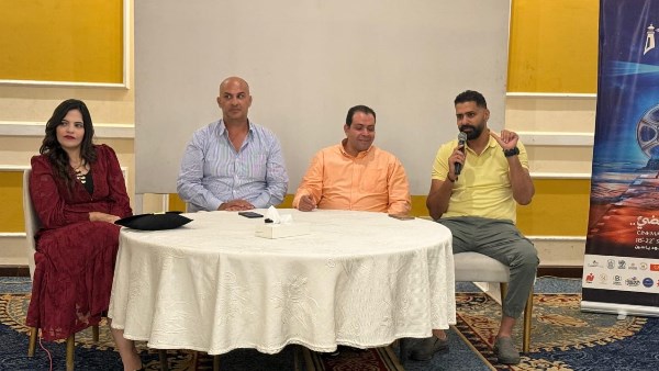 جانب من الندوة 