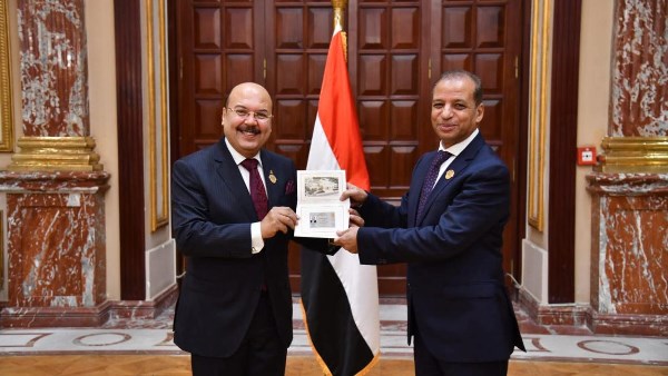 النائب ميشيل الجمل يستلم كارنيه عضوية مجلس الشيوخ