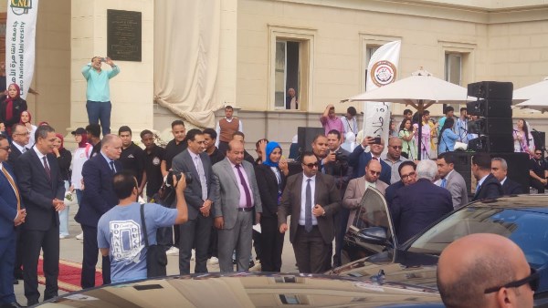 جامعة القاهرة الجديدة الأهلية 