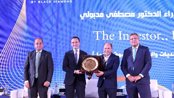 تكريم الدكتور احمد كاجول 