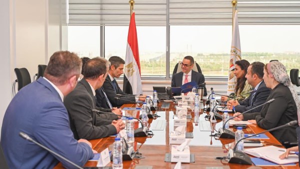 وزير الاستثمار 