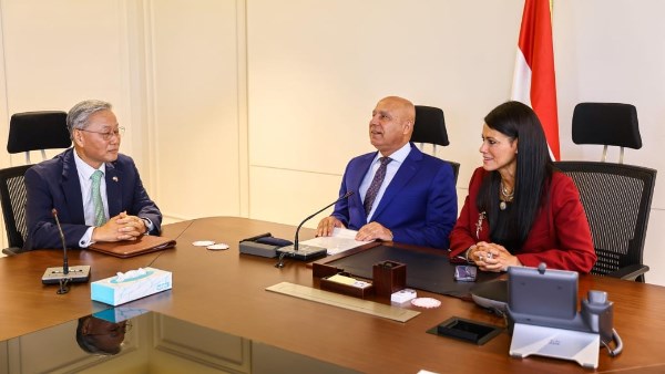 وزير التخطيط والتنمية