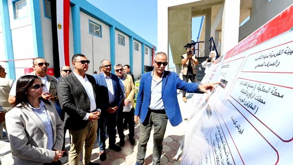 وزير الاسكان 