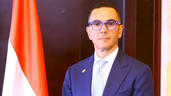 المهندس حسن الخطيب وزير الاستثمار 