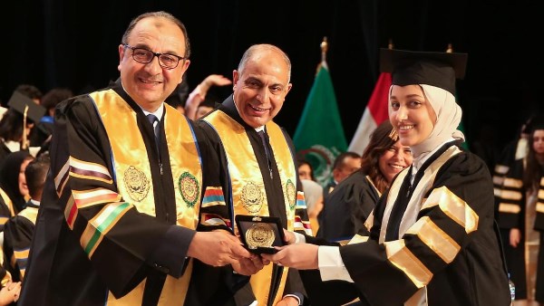 وزير قطاع الأعمال العام 