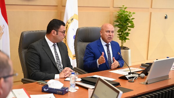 وزير الصناعة