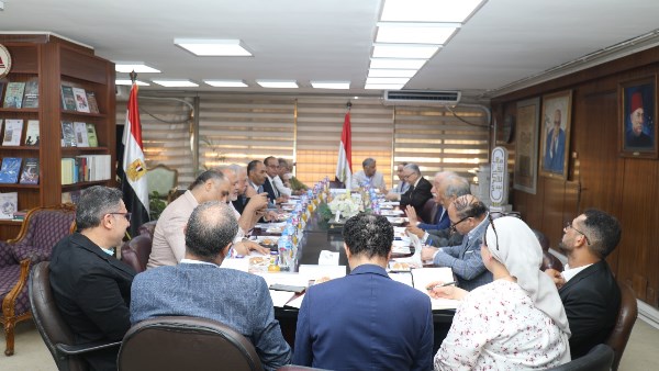 اللجنة الاستشارية العليا لمعرض القاهرة الدولي للكتاب 