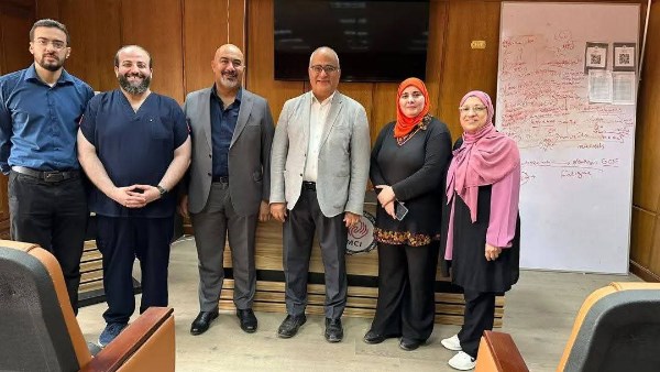 اطباء معهد الاورام 