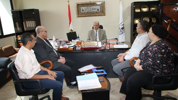 حوافز إثابة.. ملفات هامة خلال الاجتماع الدوري لمحافظة بني سويف