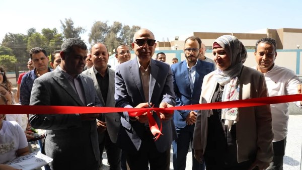 محافظ المنيا يفتتح مركز طب الأسرة 