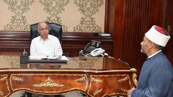 محافظ المنيا مع وكيل وزارة الأوقاف 