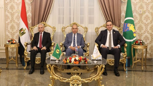 محافظ المنيا ورئيس هيئة الرعاية الصحية