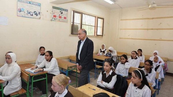 محافظ المنيا: نسعى لتقديم خدمة تعليمية متميزة للطلاب