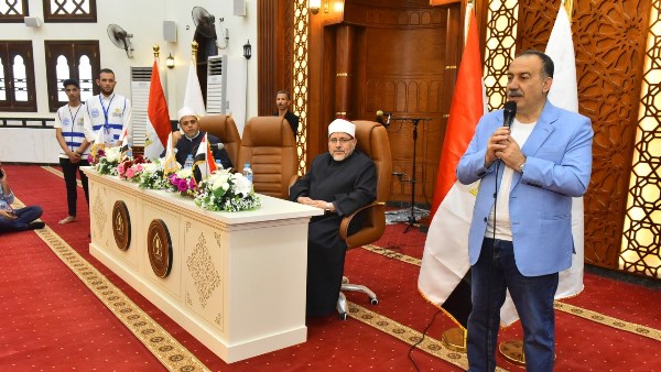 محافظ أسيوط يشهد الاحتفال بالمولد النبوي الشريف