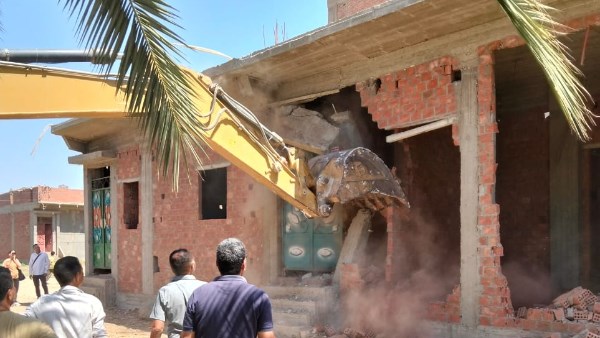 محافظ أسيوط: إزالة 21 حالة تعد بـ 8 مراكز ضمن المرحلة الثانية من الموجة الـ27 للإزالات