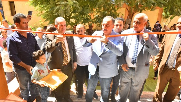 محافظ أسيوط يفتتح مدرسة "نوال يؤانس بمنفلوط بـ11.7 مليون جنيه