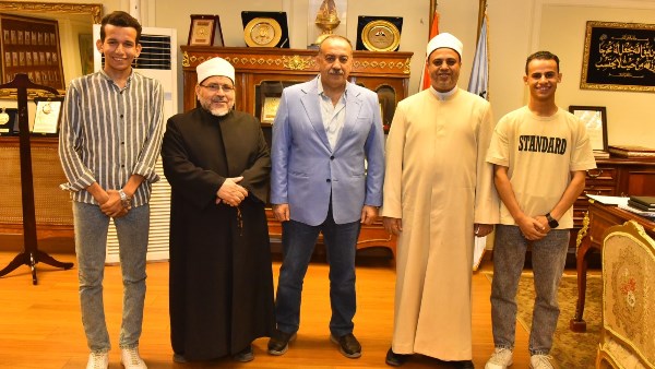 محافظ أسيوط يلتقي وكيل وزارة الأوقاف 