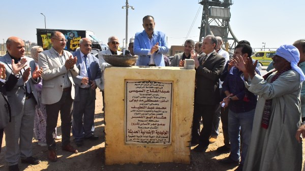 محافظ أسيوط يضع حجر الأساس لمدرسة الوليدية الابتدائية الحديثة