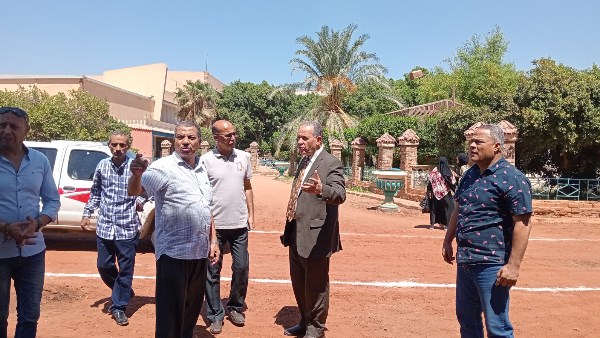 وكيل وزارة التعليم بأسيوط يتفقد بعض المدارس