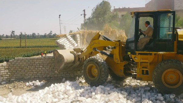 إزالة التعديات بأسيوط 