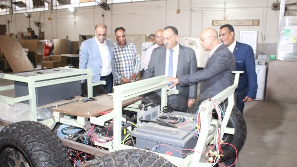 محافظ أسيوط يزور الهيئة العربية للتصنيع 