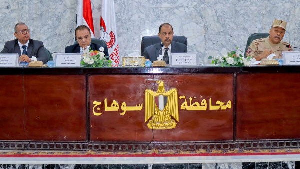 جانب من اجتماع محافظة سوهاج