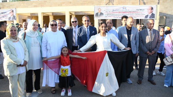 بحضور كثيف.. قنا تحتفل باليوم العالمي للسياحة بمعبد دندرة