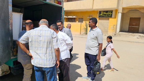 بأسعار مخفضة.. تموين الأقصر تنظم معرض أهلا مدارس بمدينة الطود