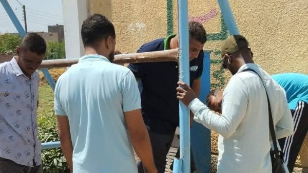 مياه الأقصر: فريق إدارة الفاقد يتدخل لحل مشكلة ضعف المياه بجبل الرياينة