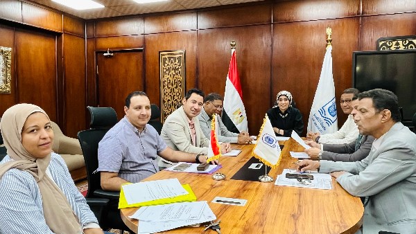 جامعة الأقصر تعلن عن خطط لدعم مكتباتها بمراجع حديثة وزيادة الدعم المالي