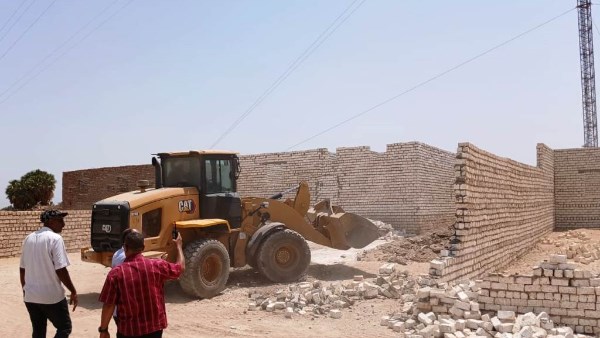إزالة التعديات بأسوان